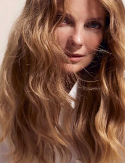 Oribe Serene Scalp Oil Control Shampoo 250ml 15 Oribe Serene Scalp Oil Control Shampoo 250ml -Oribe R04156827 ALT06