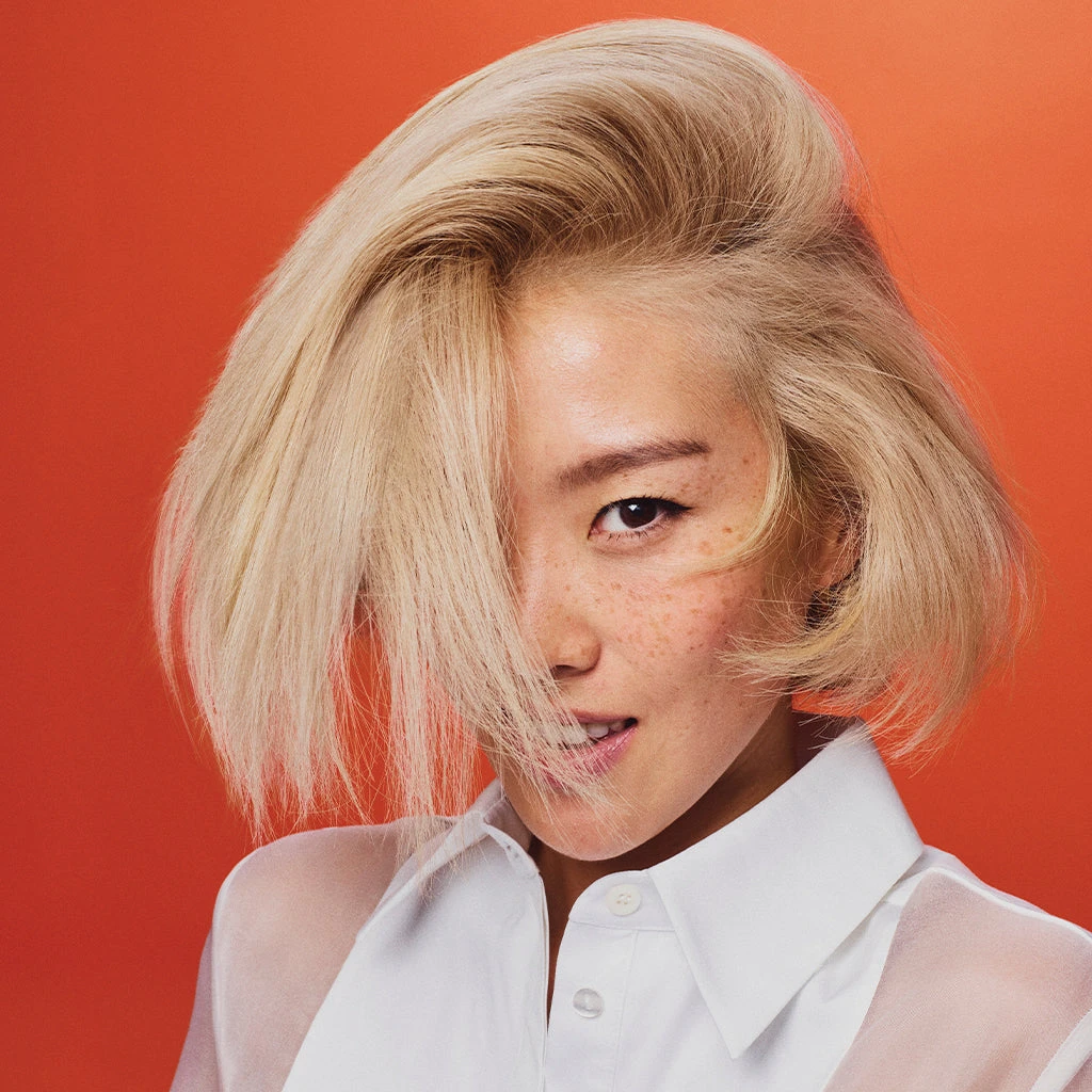 Oribe BRIGHT BLONDE SUN LIGHTENING MIST 4 Oribe BRIGHT BLONDE SUN LIGHTENING MIST - Image 2