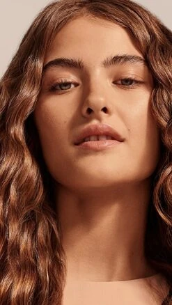 Oribe Shampoo For Moisture & Control -Oribe oribe3000713153 1663960748048 2 0. UX357 QL90