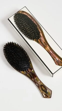 Oribe Flat Brush -Oribe oribe3004313153 1674157047618 2 0. UX357 QL90