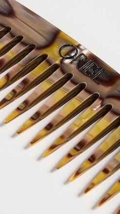 Oribe Wide Tooth Comb -Oribe oribe3004413153 1674157031655 2 0. UX357 QL90