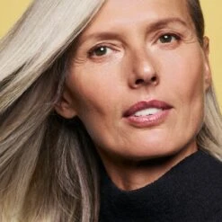 Oribe HAIR ALCHEMY STRENGTHENING MASK 20 Oribe HAIR ALCHEMY STRENGTHENING MASK -Oribe s2654788 av 9 zoom